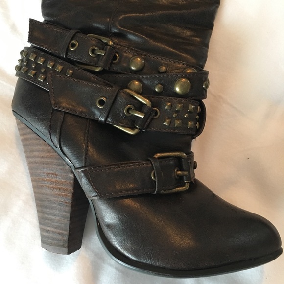 Brown Leather Studded Heeled Boots - Picture 4 of 6